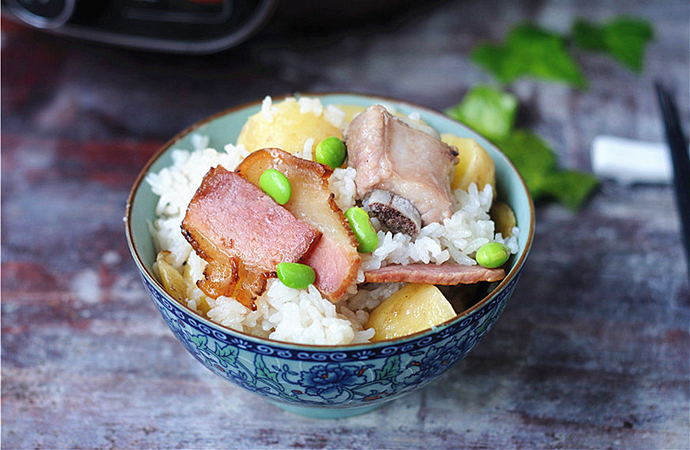  腊肉排骨饭